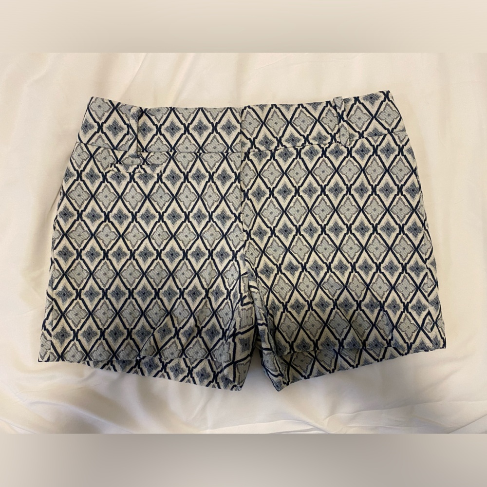 ✨EUC ANN TAYLOR LOFT SHORTS - SIZE 0✨